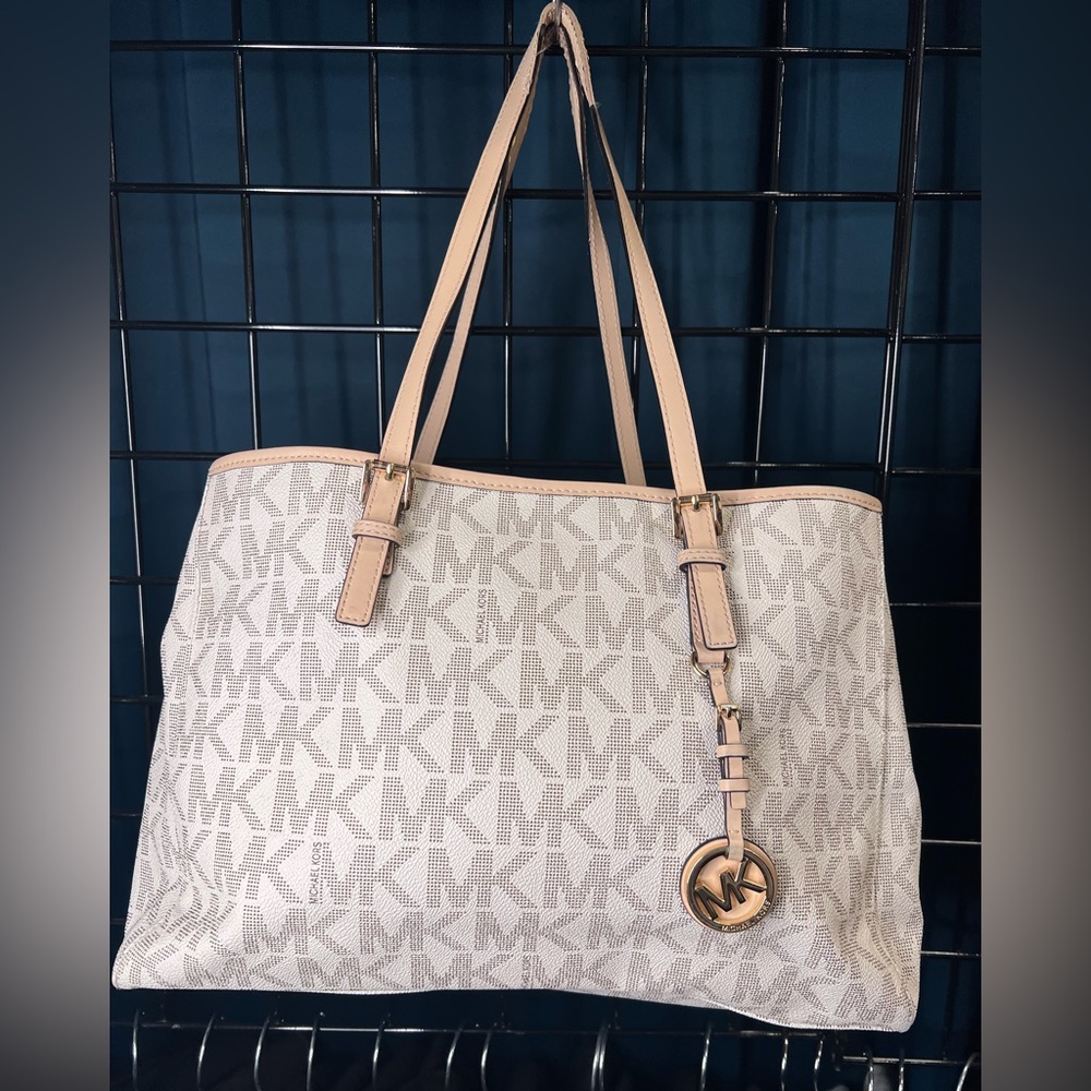 Micheal Kors Vanilla and Acorn Zip Tote Bag